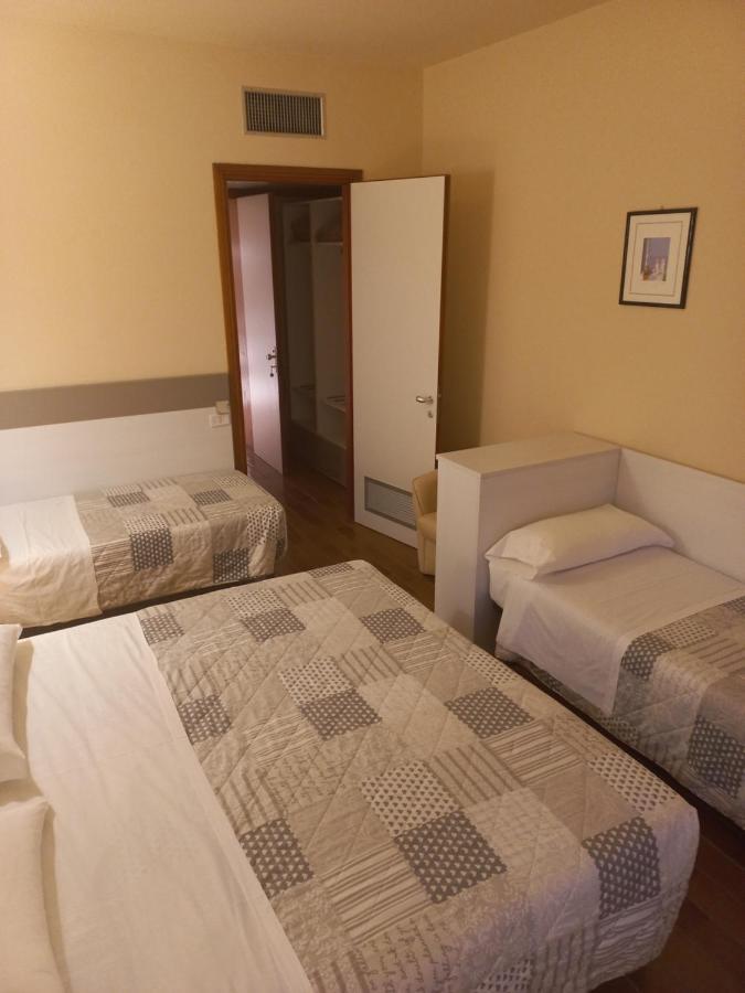 Park Hotel Castel San Pietro Terme Extérieur photo