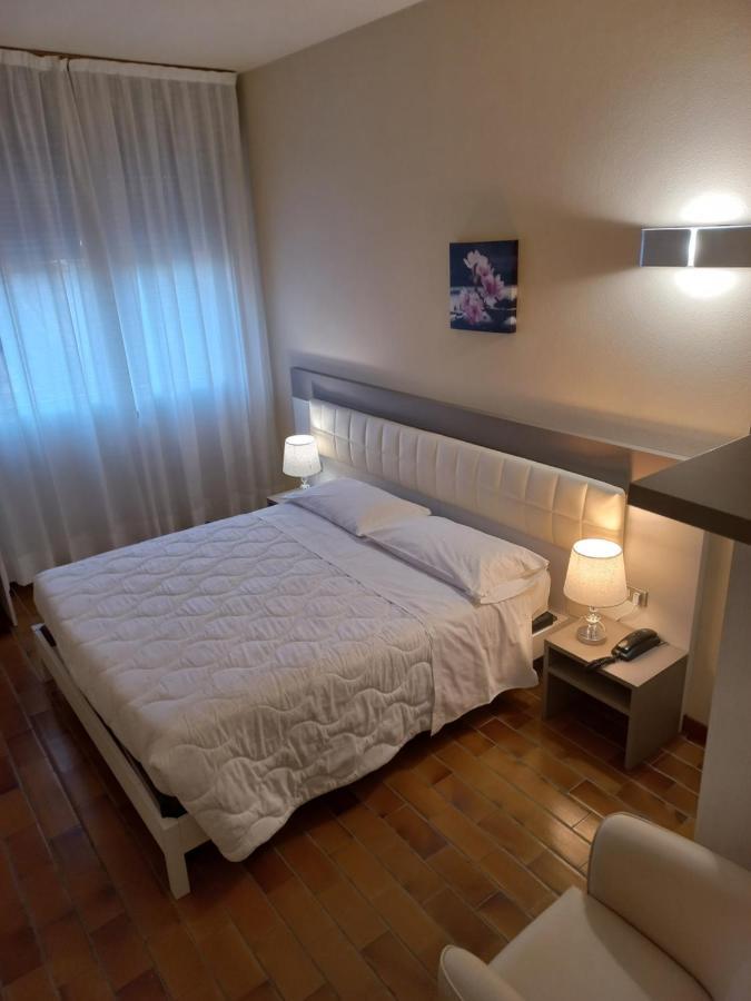 Park Hotel Castel San Pietro Terme Extérieur photo