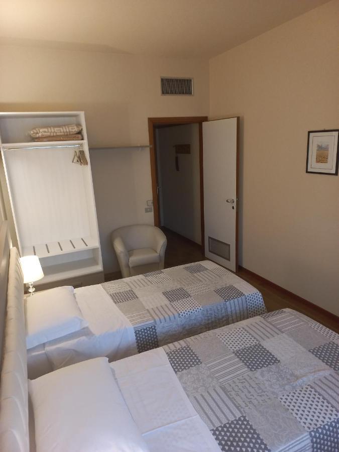 Park Hotel Castel San Pietro Terme Extérieur photo