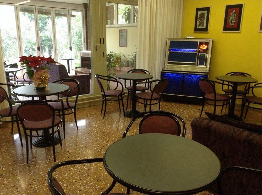 Park Hotel Castel San Pietro Terme Extérieur photo